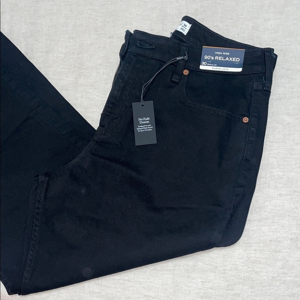Abercrombie women’s relaxed no fade denim